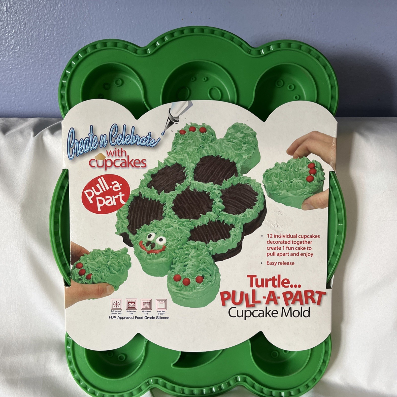 Pull-A-Part Turtle Cupcake Mold New In Packaging Silicone FDA Approved Party Fun gallery