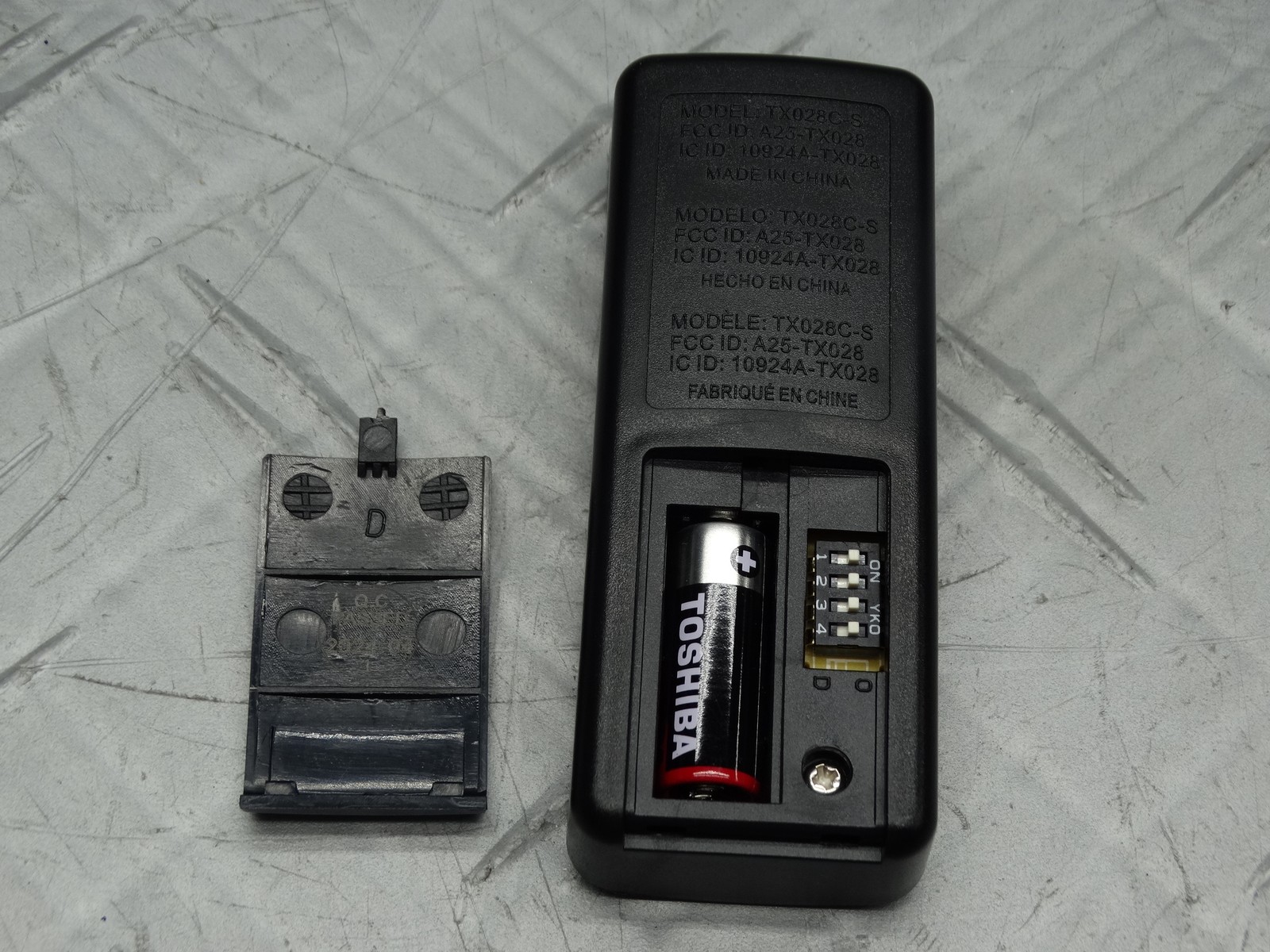 Remote Control for Home Decorators Ashby Park 52in 1004065046 / 59252 Original gallery