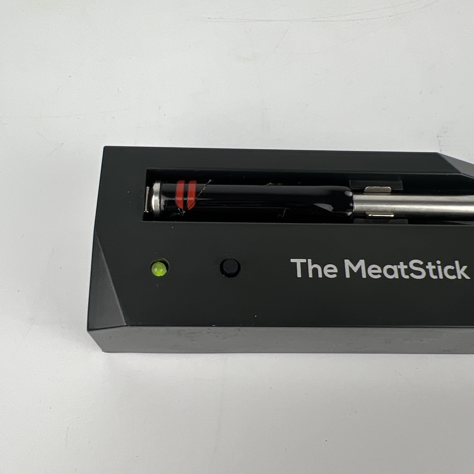 MeatStick Wireless Meat Thermometer Bluetooth BBQ Probe Charging Base gallery