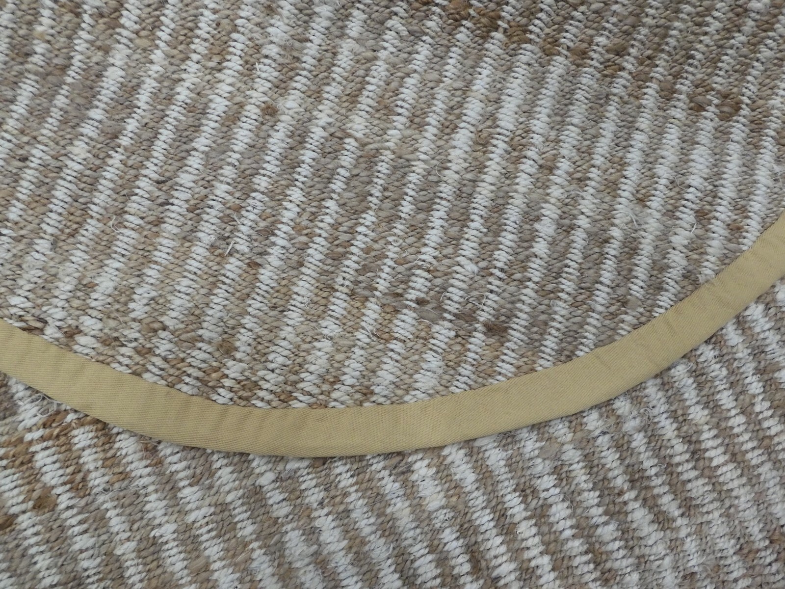NATURAL 5' X 5' Round Loose Threads Rug, Reduced Price 1172622188 NF734A-5R gallery