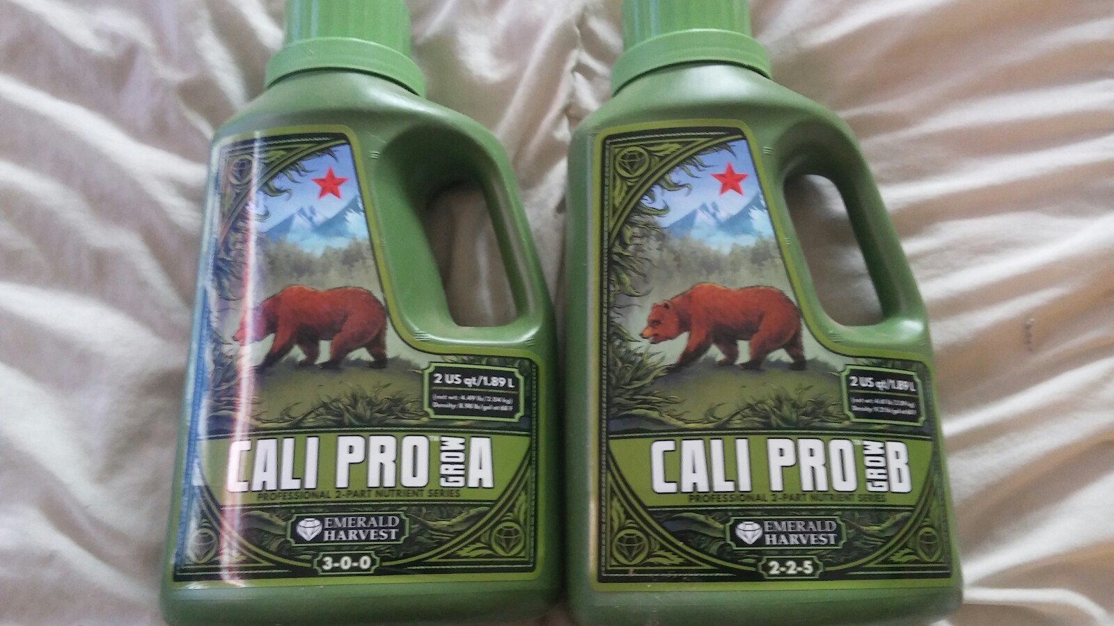 Emerald Harvest Cali Pro Grow A & B (2 Quart Size) kit nutrients base gallery
