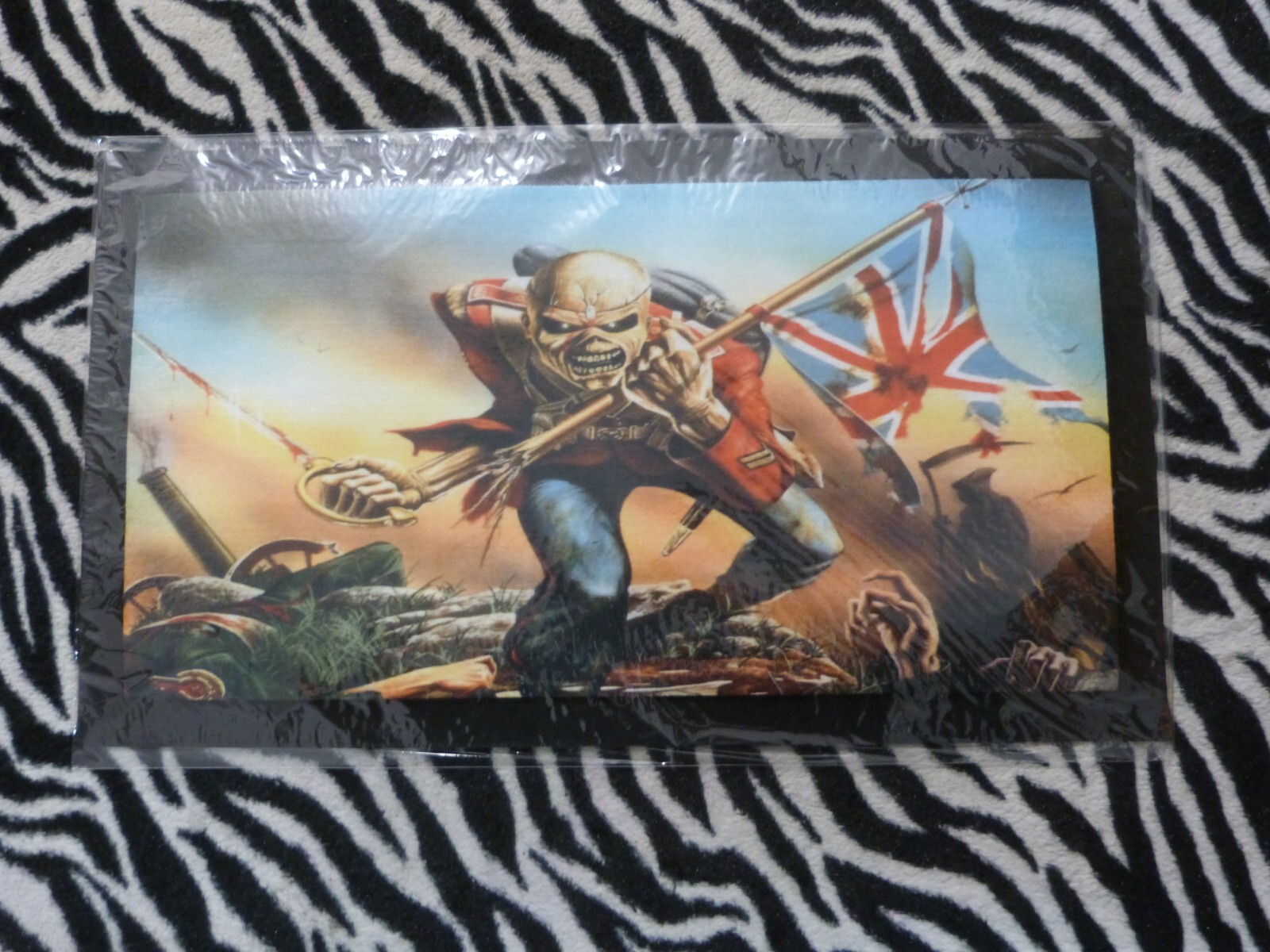 IRON MAIDEN - THE TROOPER - BAR RUNNER (44cm x 25cm) gallery