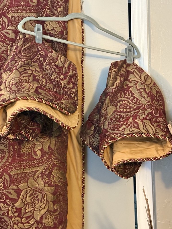 American Century Classic Comforter, 2- Pillow Shams, Bed Skirt Maroon Gold - Q gallery