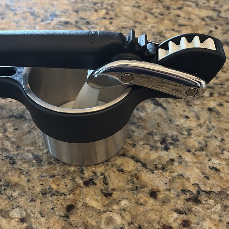Chef'n Freshforce Potato Ricer Handheld Stainless Steel Press Masher Utensil euc gallery
