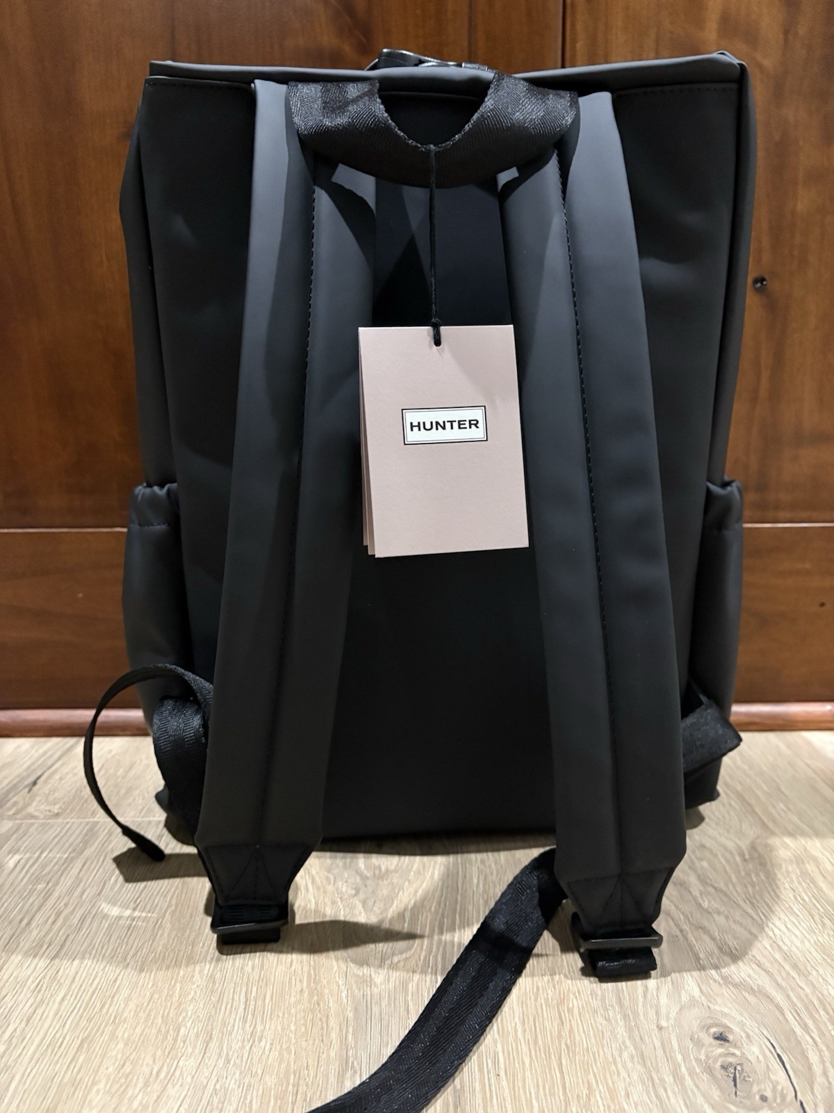 HUNTER Top Clip Backpack Smooth Black with Red Zipper 2