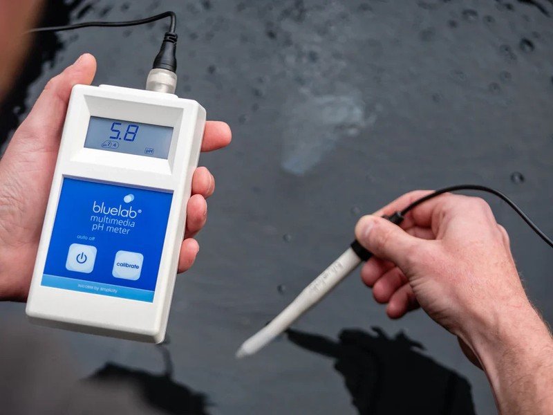 Bluelab Soil pH Meter gallery