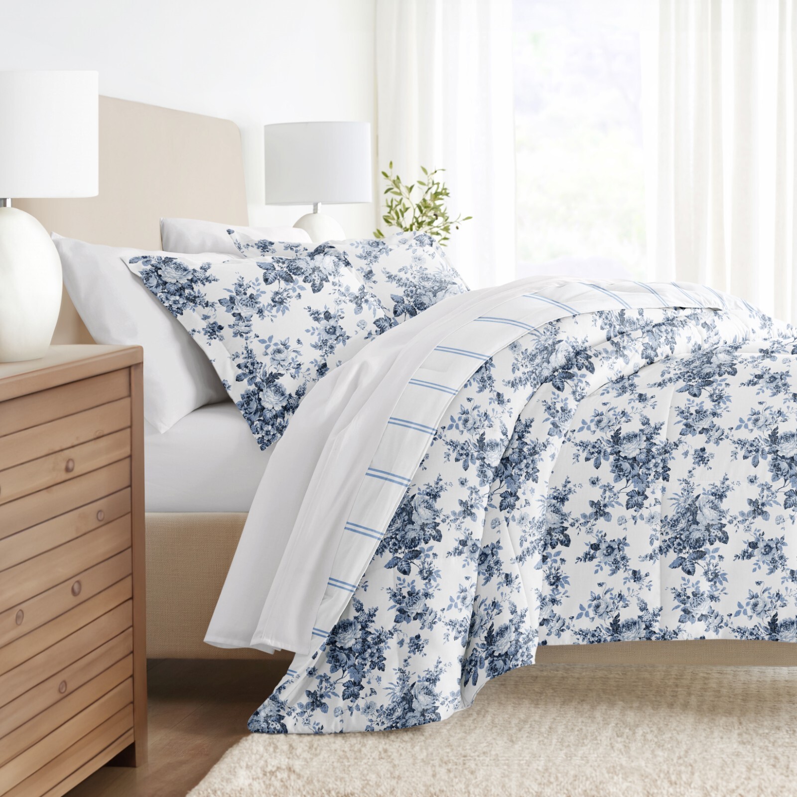 Kaycie Gray Fashion 3PC Reversible Comforter Set - a stylish bedding gallery