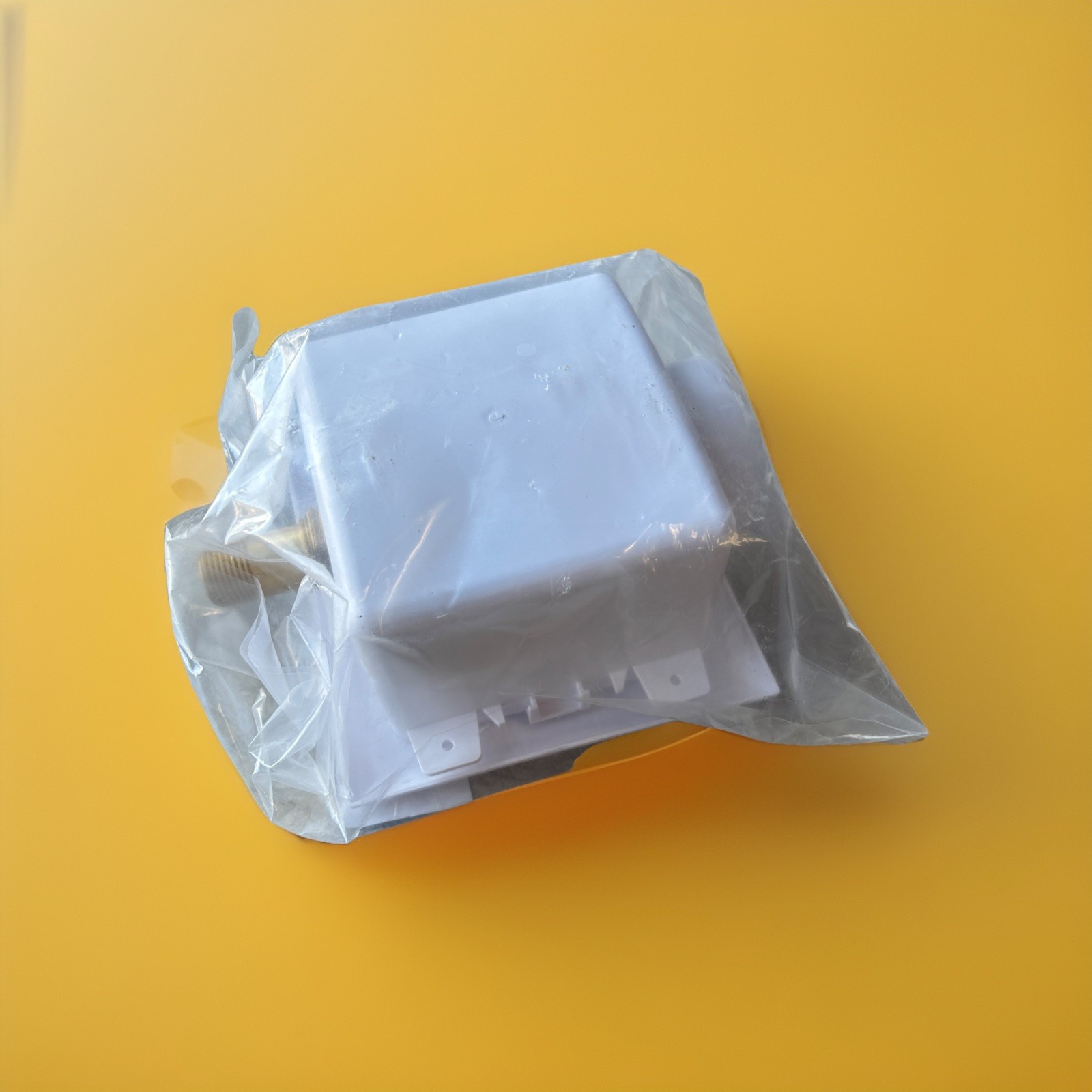 🔥Everflow UniBox Universal Supply Outlet Box SB150-G12 1/2" MIP ~ 1 Unit🔥 gallery
