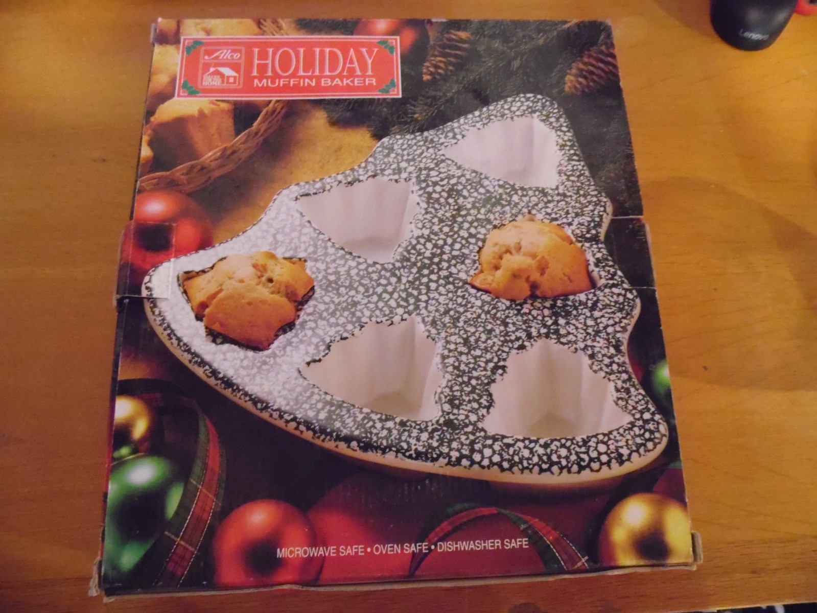 Alco Holiday Tree Muffin Baker- with box gallery