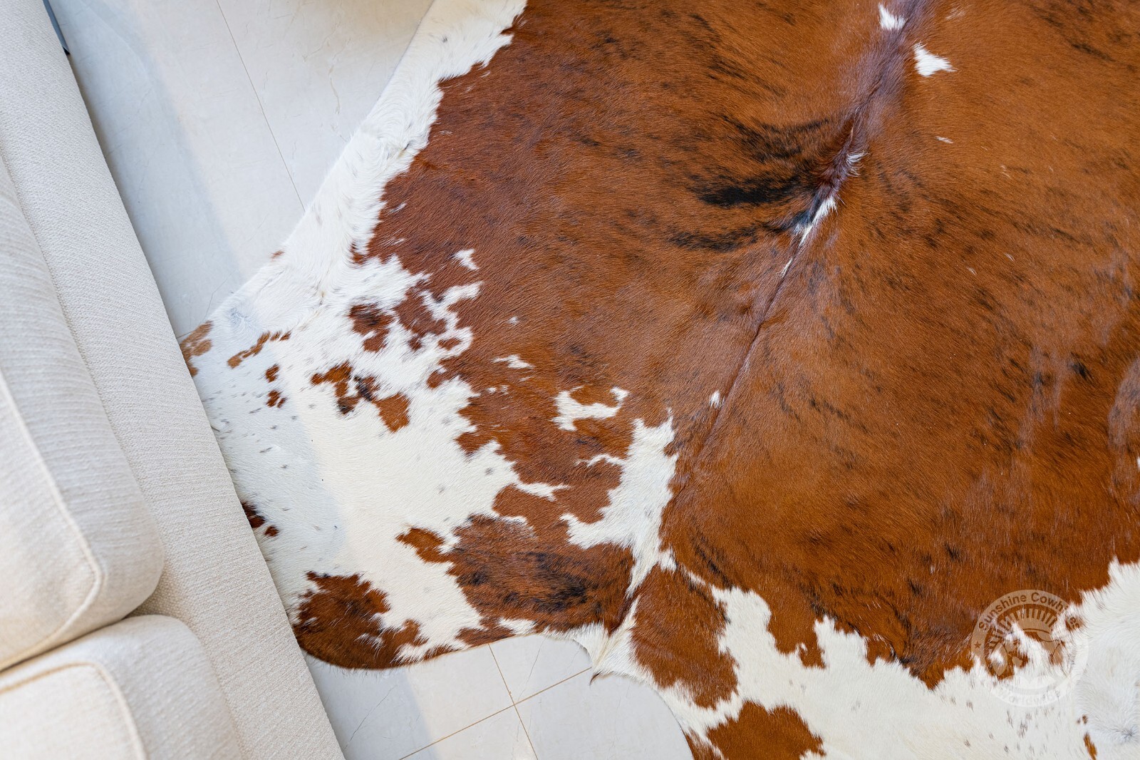 Real Cowhide Rug Brindle White Belly - Size 6x6-7’ gallery