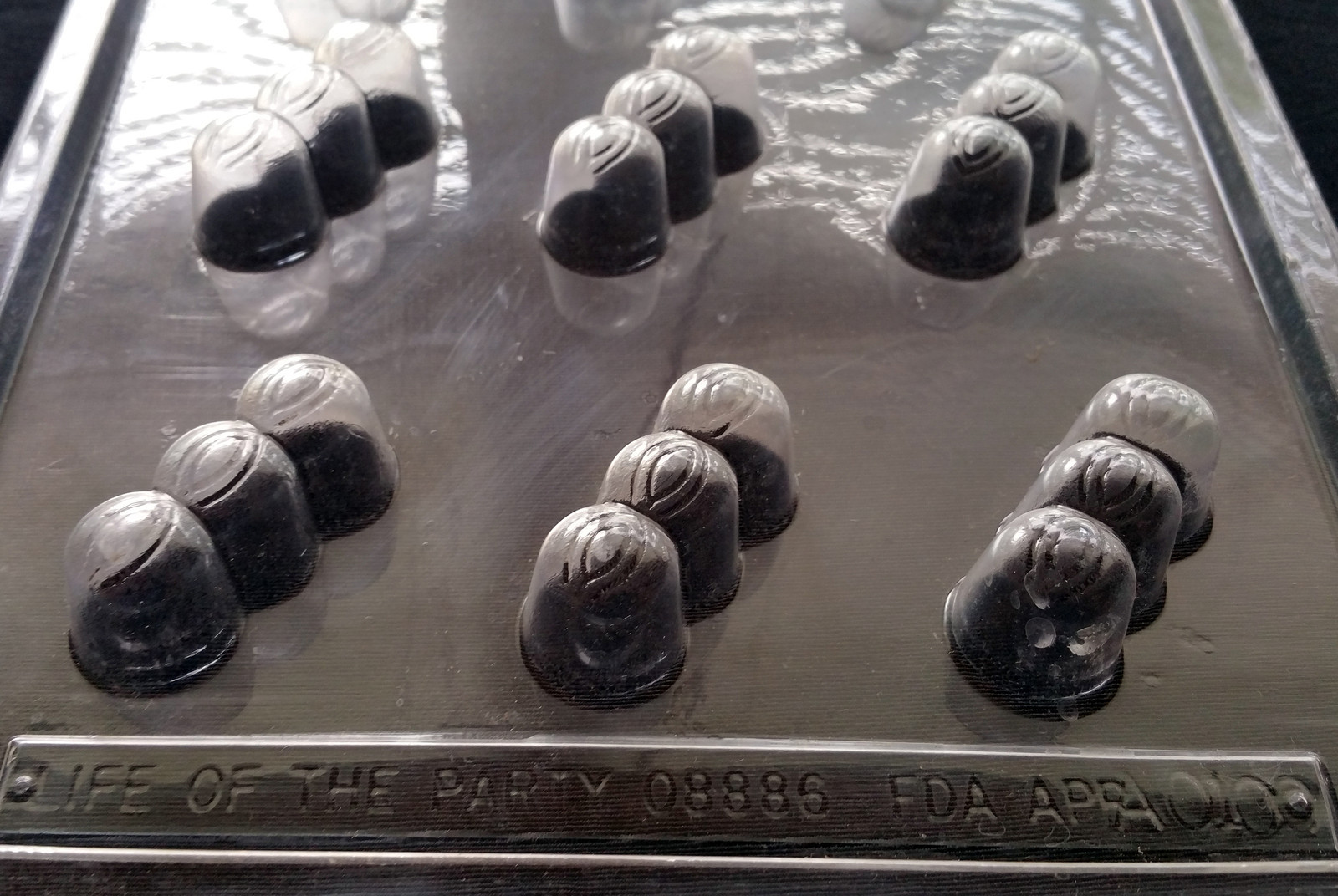 Bite-Sized Triple Round Bon-Bon Filled Chocolate Plastic Candy Mold LOP AO-100 gallery