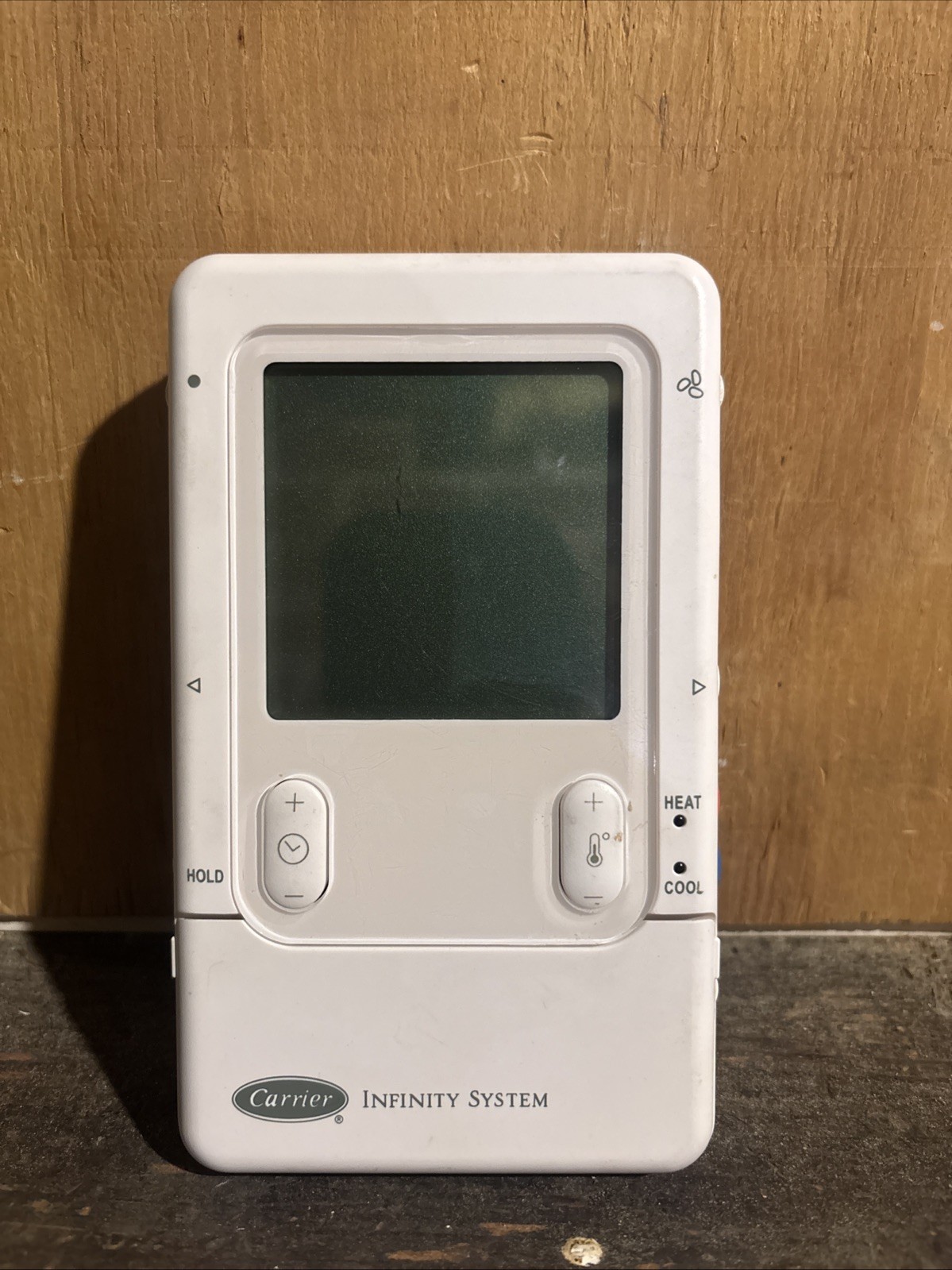 Carrier Infinity SYSTXCCUID01-A Digital Programmable Thermostat gallery