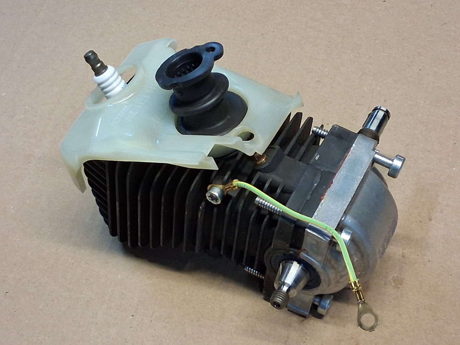 STIHL MS250 chainsaw engine, piston, cylinder, crankshaft OEM gallery