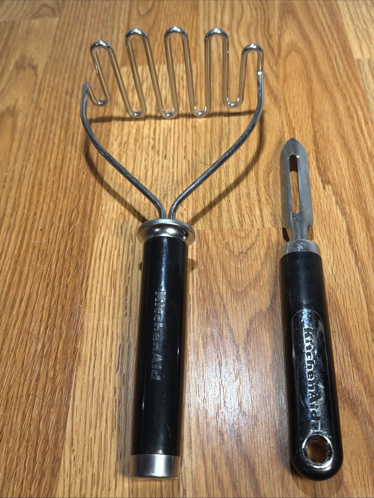 KitchenAid Potato Masher And Vegetable Peeler. Black GUC Utensil. gallery