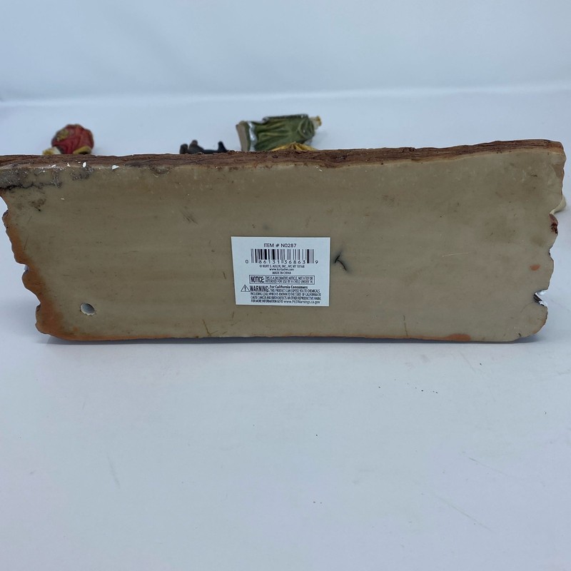Kurt Adler Nativity Set with Stable, 11-Pc (Multicolor, 9.75" Stable) gallery
