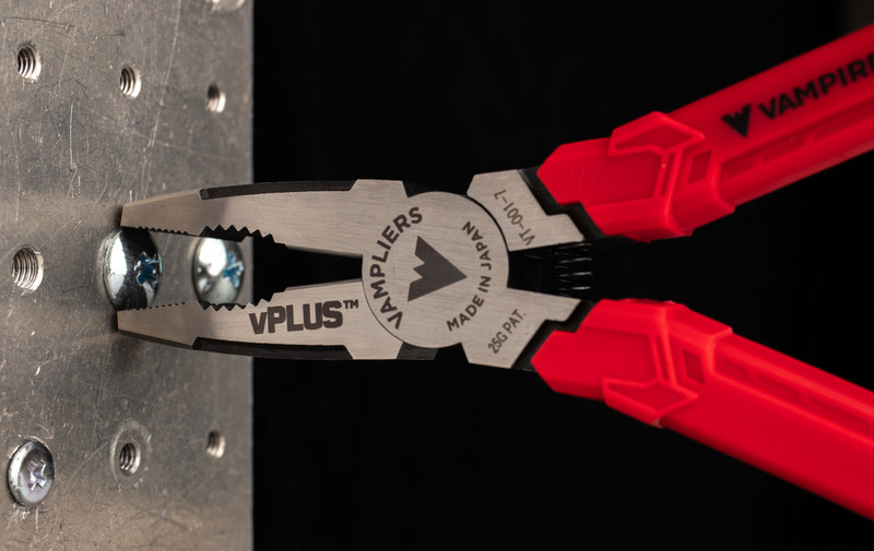 VAMPLIERS vPLUS™ 7″ Stripped Screw Extractor Combination Pliers Made in Japan gallery