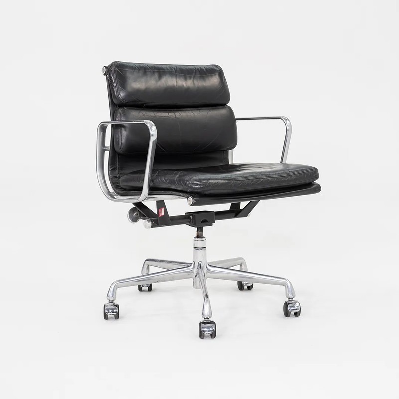 2003 Herman Miller Eames Soft Pad Management Desk Chair Black Leather 6x Avail gallery