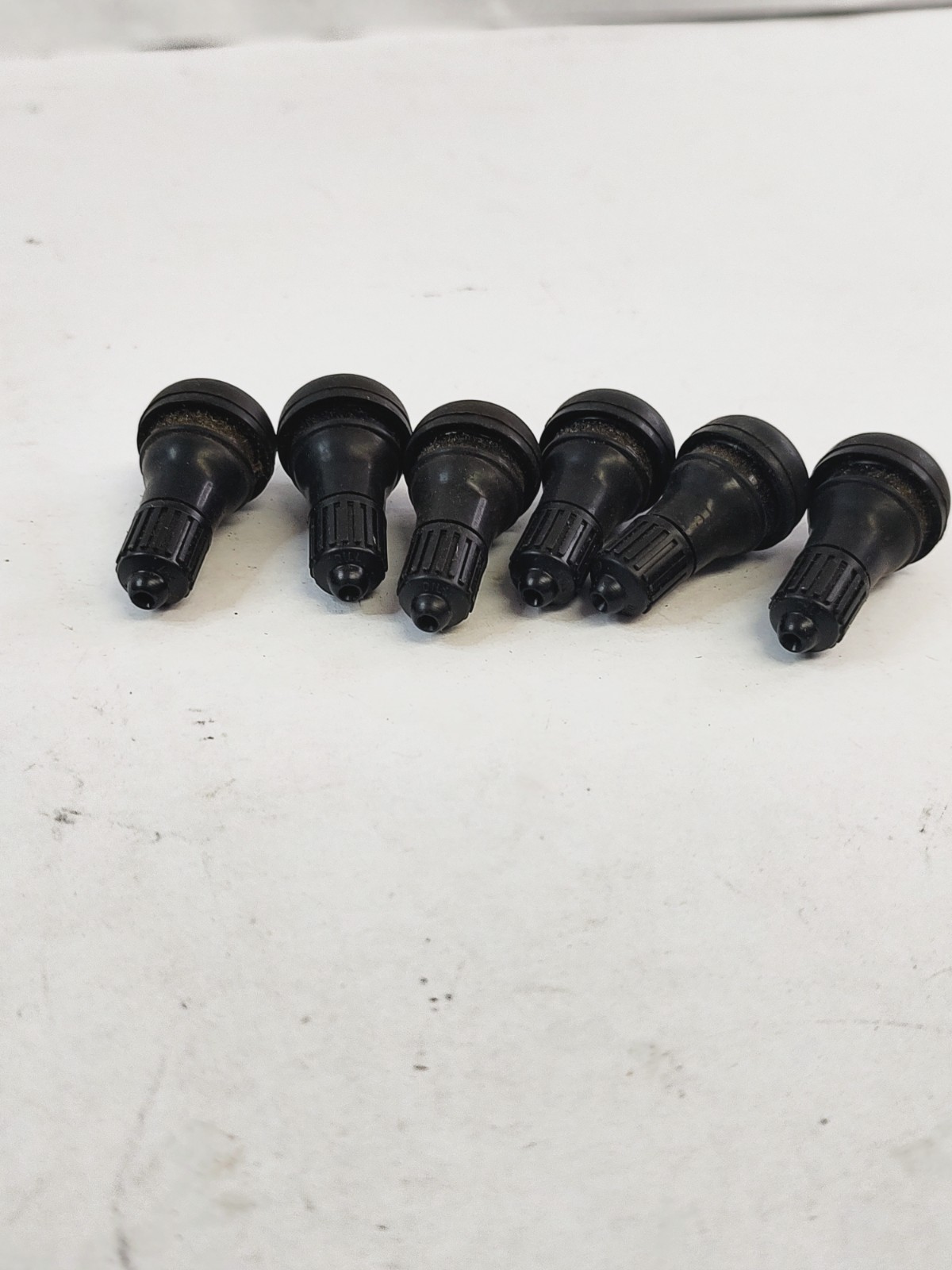 Rotary 08-368 Valve Stem NOS 6pcs gallery