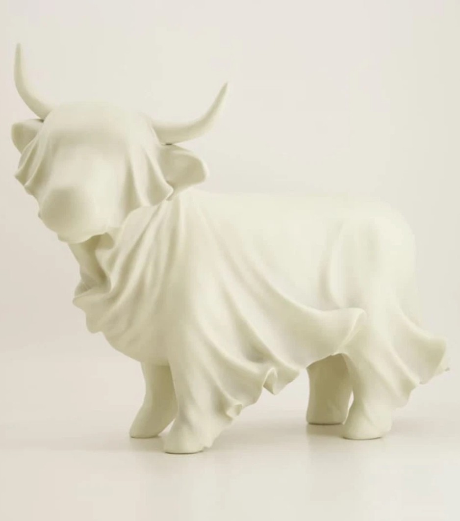 Cracker Barrel Exclusive 2026 White Highland Cow Resin Ghost, 18" NIB gallery