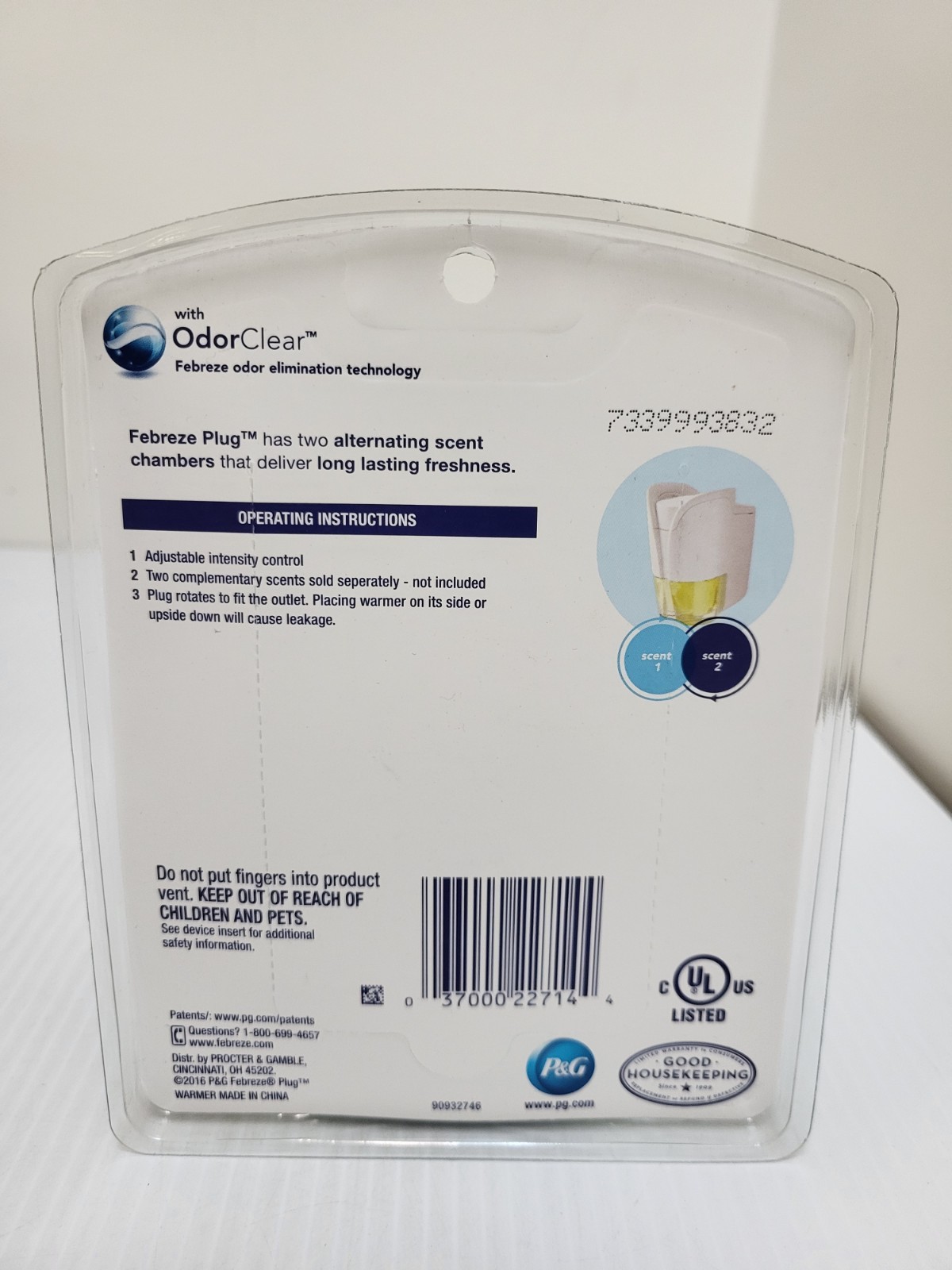 Febreze Noticeables 2 In 1 Alternating Scented Oil Warmer Plug In - White gallery