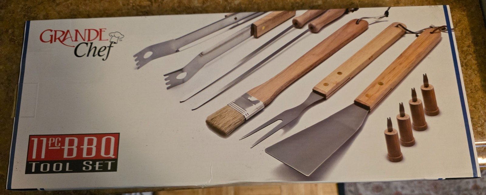 Grande Chef 11 Pc BBQ Grill Tool Set – Wood Handles + Carry Case - NEW gallery