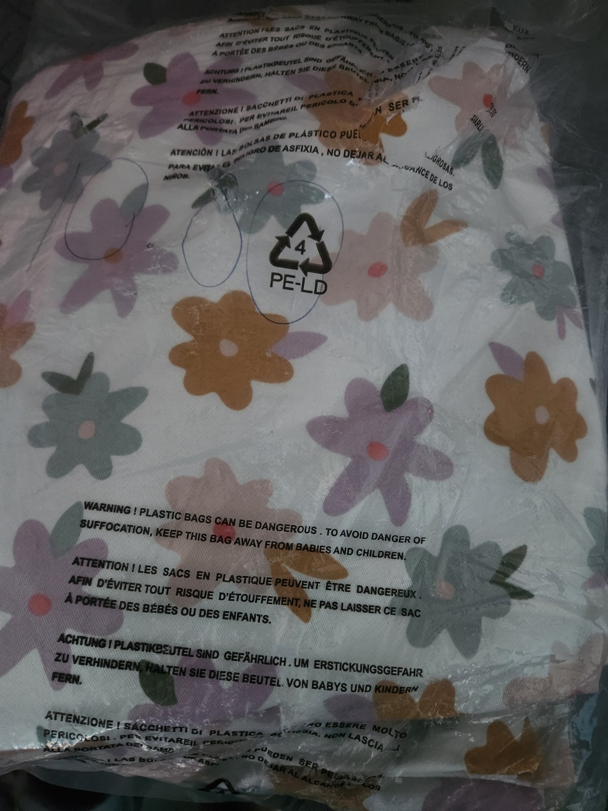 Twin Floral Microfiber Reversible Bedding Set w/Comforter & Pillow Sham gallery