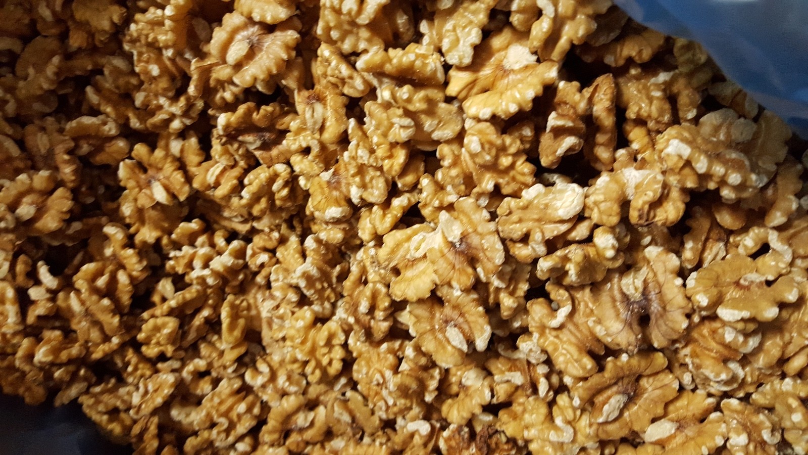 Raw Shelled Premium California Walnuts HALVES 0.5-20 LBS FREE SHIPPING gallery