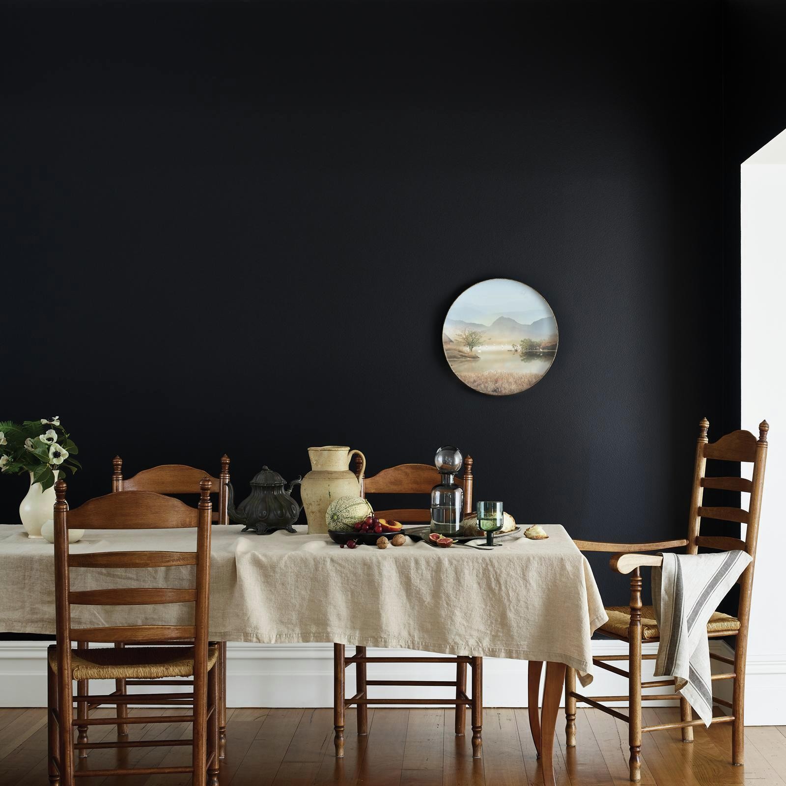 Porter's 2L Aniseed Eggshell Finish Broadwall Washable Paint gallery