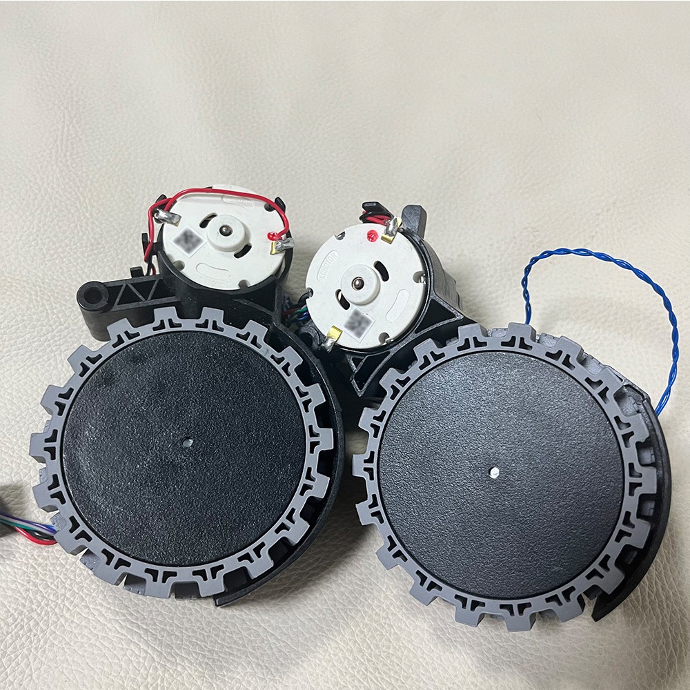 Left & Right Wheel Replacement For ECOVACS X8 X8Pro T50Pro Vacuum Cleaner Parts gallery