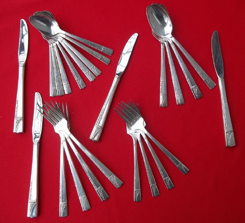1937 CAPRICE Pattern Multi Place & Serving Sets By Oneida Nobility Silverplate gallery