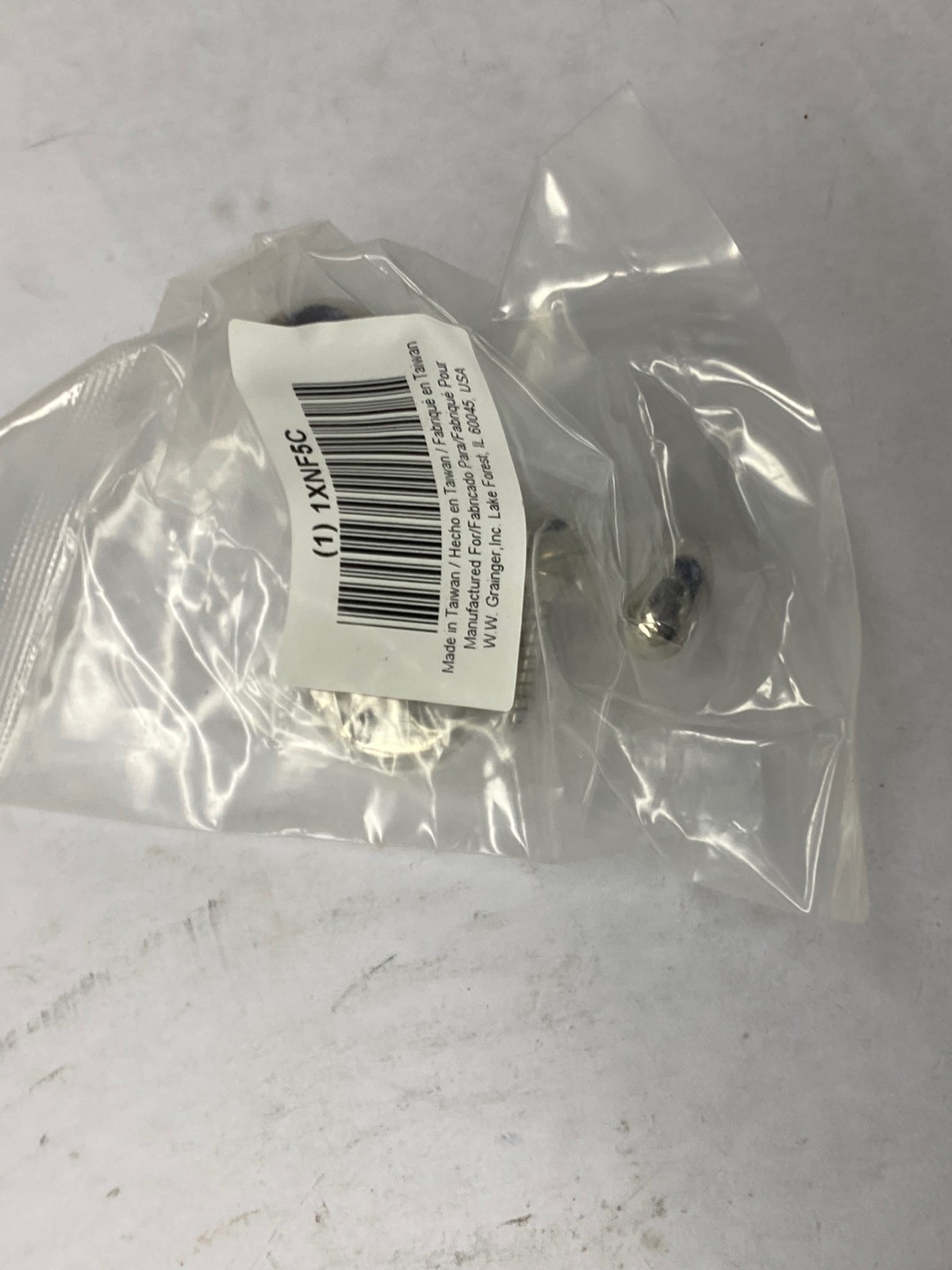(9) Unbranded 1-1/4” Projection 35 lb Wt Capacity 2 Hook Silver Coat Hooks 1XNF5 gallery