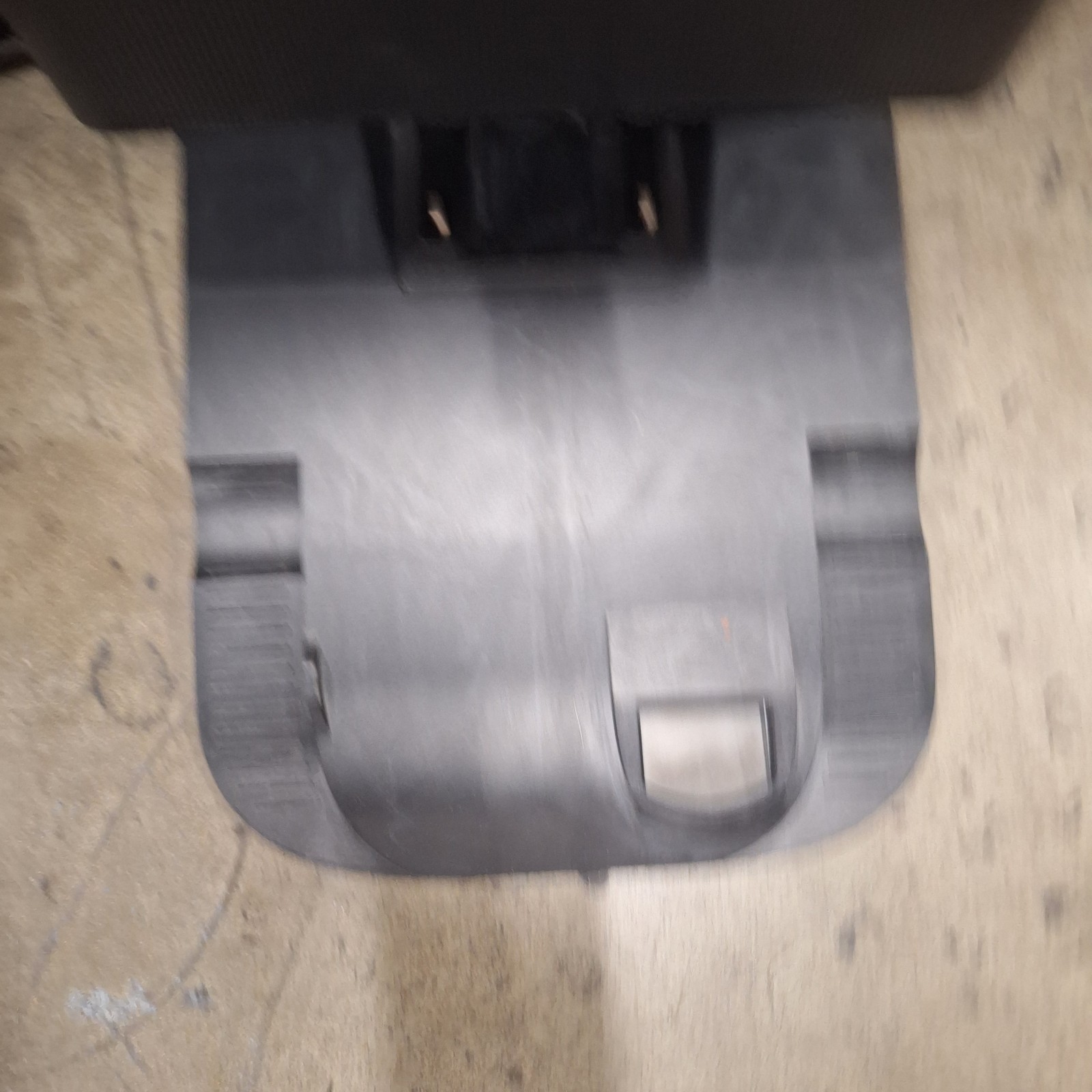 Roomba ADJ-N2 Clean Base Dual Dock Roomba j5 j6 j7 j9+ i3+ i4+ i5+ i7+ Top Half* gallery