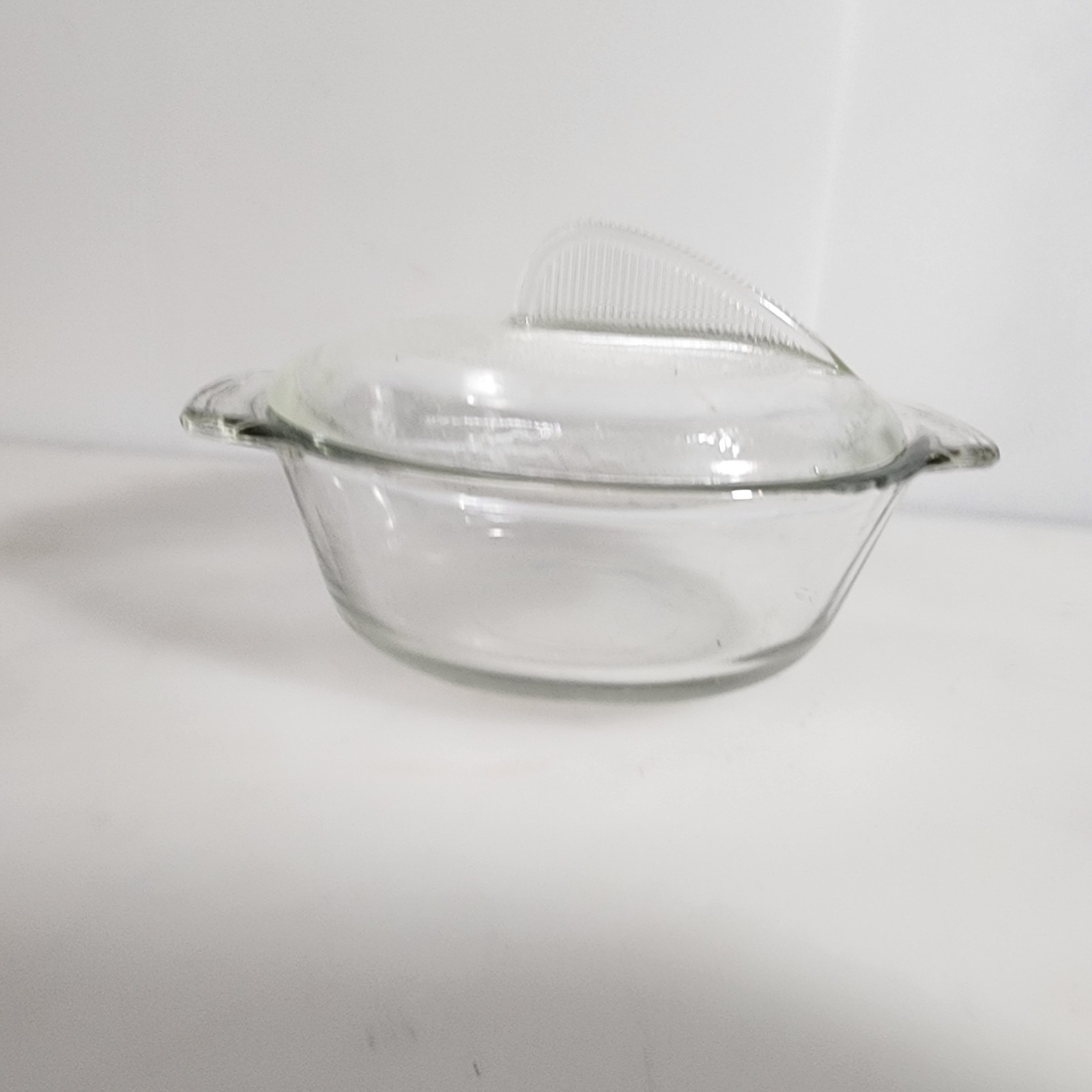 Vintage Glasbake Shark Fin Round Ribbed Handle 4 3/4” J-313 Lid & Bowl No Chips gallery