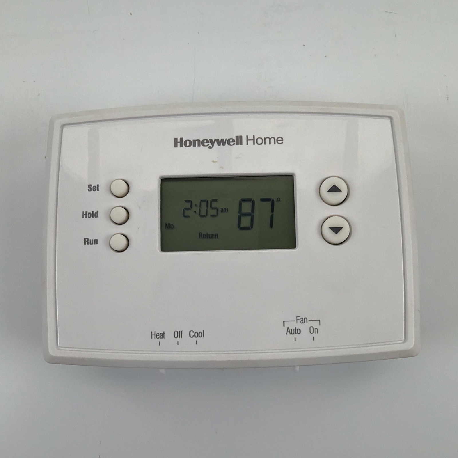Honeywell T2 RTH5160D1003 Non-Programmable Thermostat gallery