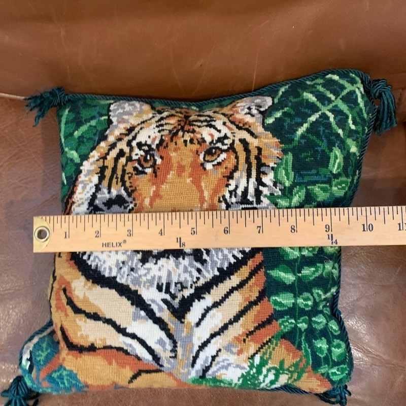 VTG Needlepoint Tiger Pillow Handmade Throw Cross Stitch Retro Small 9.5x9.5" gallery