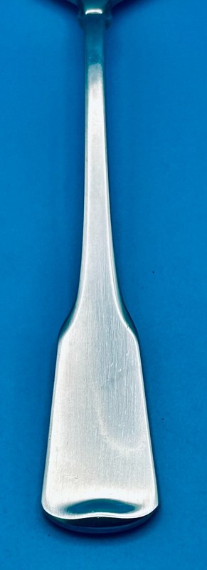 Oneida AMERICAN COLONIAL Dinner Fork 7 1/4" Heirloom Cube/Box Stainless gallery