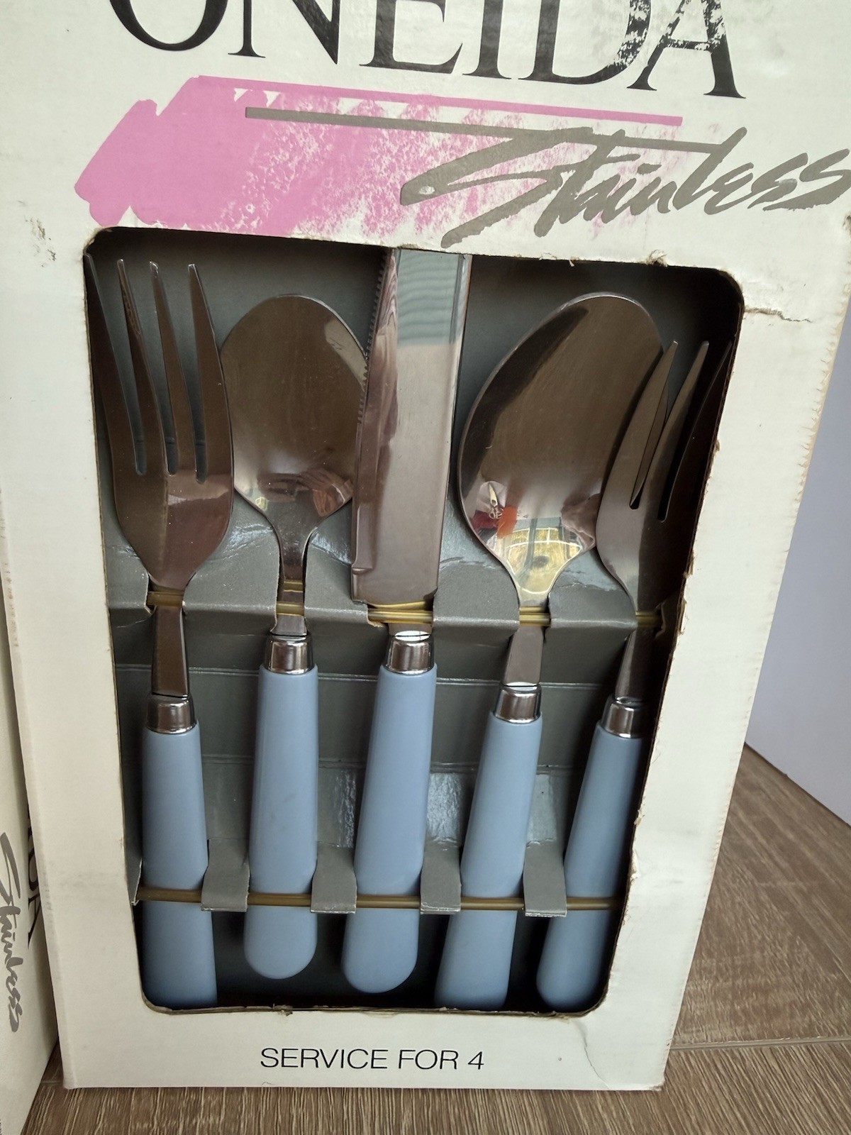 Vintage Oneida Stainless Silverware COUNTRY COLOR Retro Blue - Service For 8 New gallery