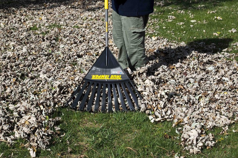 True Temper 2914912 Clog Poly Leaf Rake 48 In. Hardwood Handle Cushion Grip 24 gallery