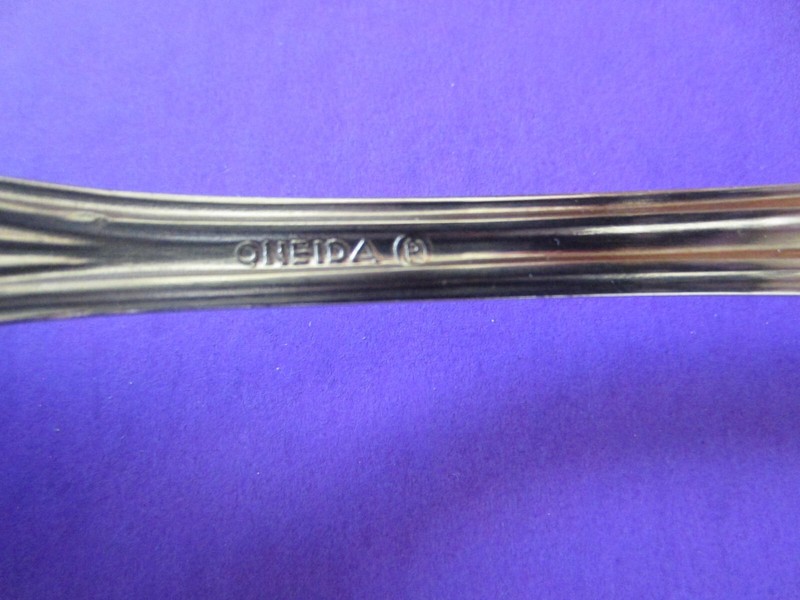4 ONEIDA DUBLIN Stainless Flatware Soup Spoons Ribbed Fan Design gallery