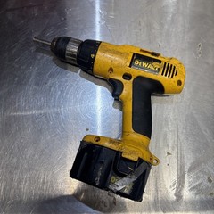 Dewalt 3/8 Inch Drill DW991 14.4 Volt Two Speed Cordless WORKS