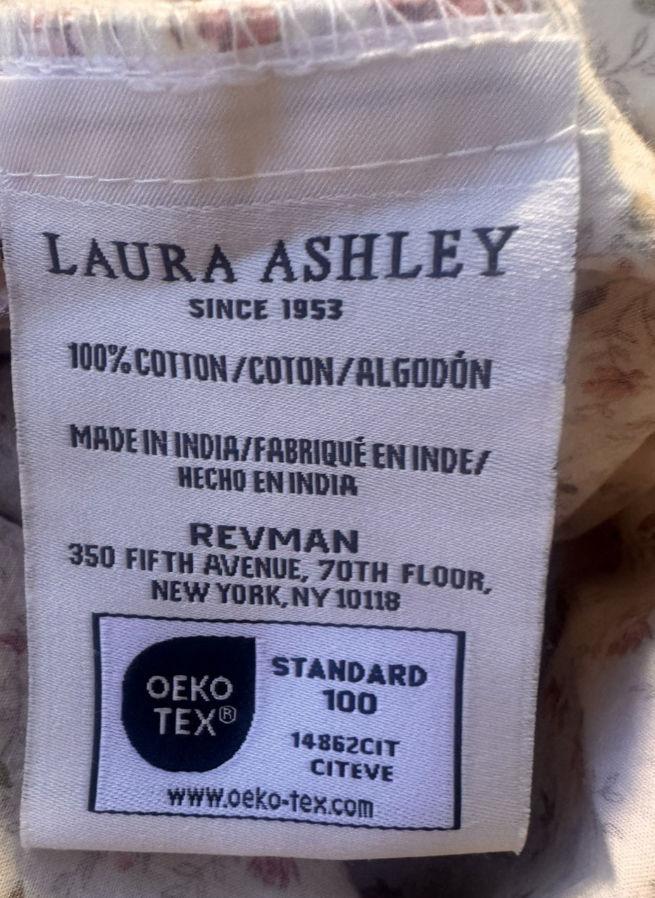 LAURA ASHLEY Queen (1) Pillowcase Petite Floral Greens & Red Cottagecore a gallery