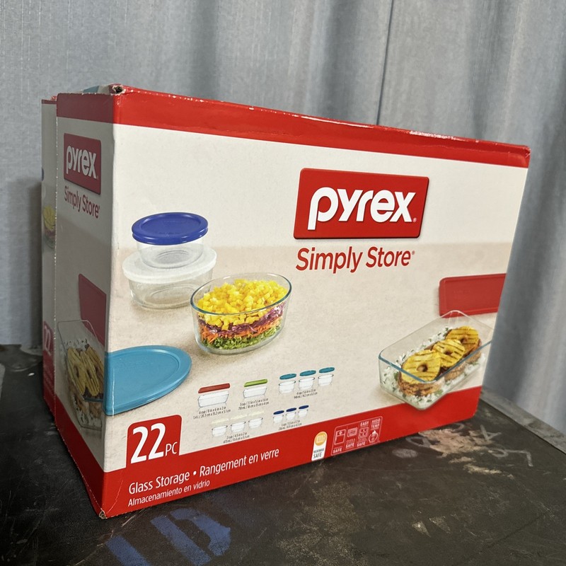 LAST ONE!! Pyrex 22 Piece Durable Dependable Food Storage Container Set w/ Lids gallery
