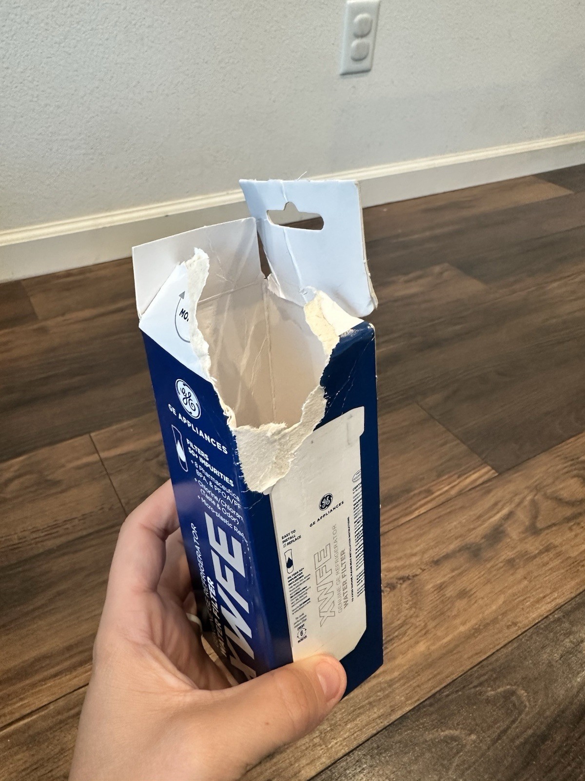 GE XWFE Refrigerator Water Filter DAMAGED BOX read & View Photos gallery