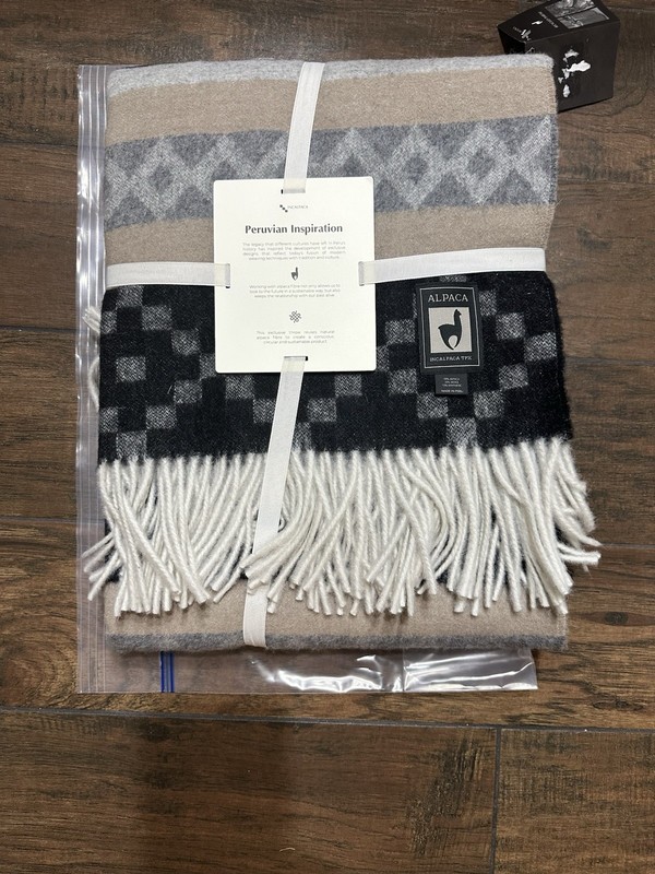 NWT INCAlpaca Aztec Alpaca Blend Throw 60 x 70” Tan Gray Tones W/Fringe gallery