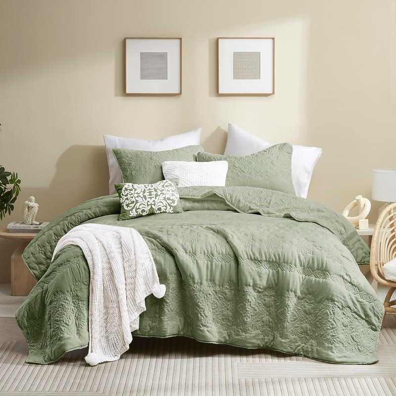 Boho Green Quilt Set King Size Bedding Comforter with Pillow Shams Floral gallery
