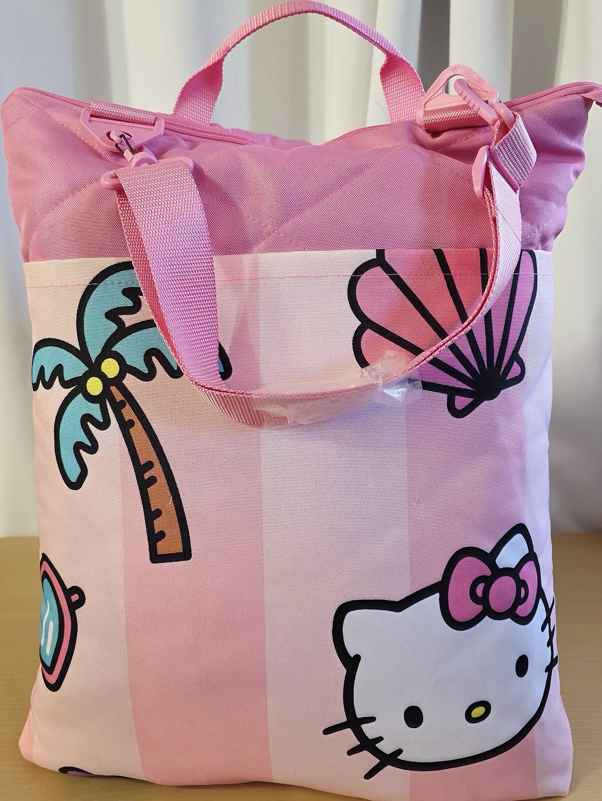 Hello Kitty Outdoor Picnic Blanket. Pink w/ Zip Up Closure. New, No Tags. gallery