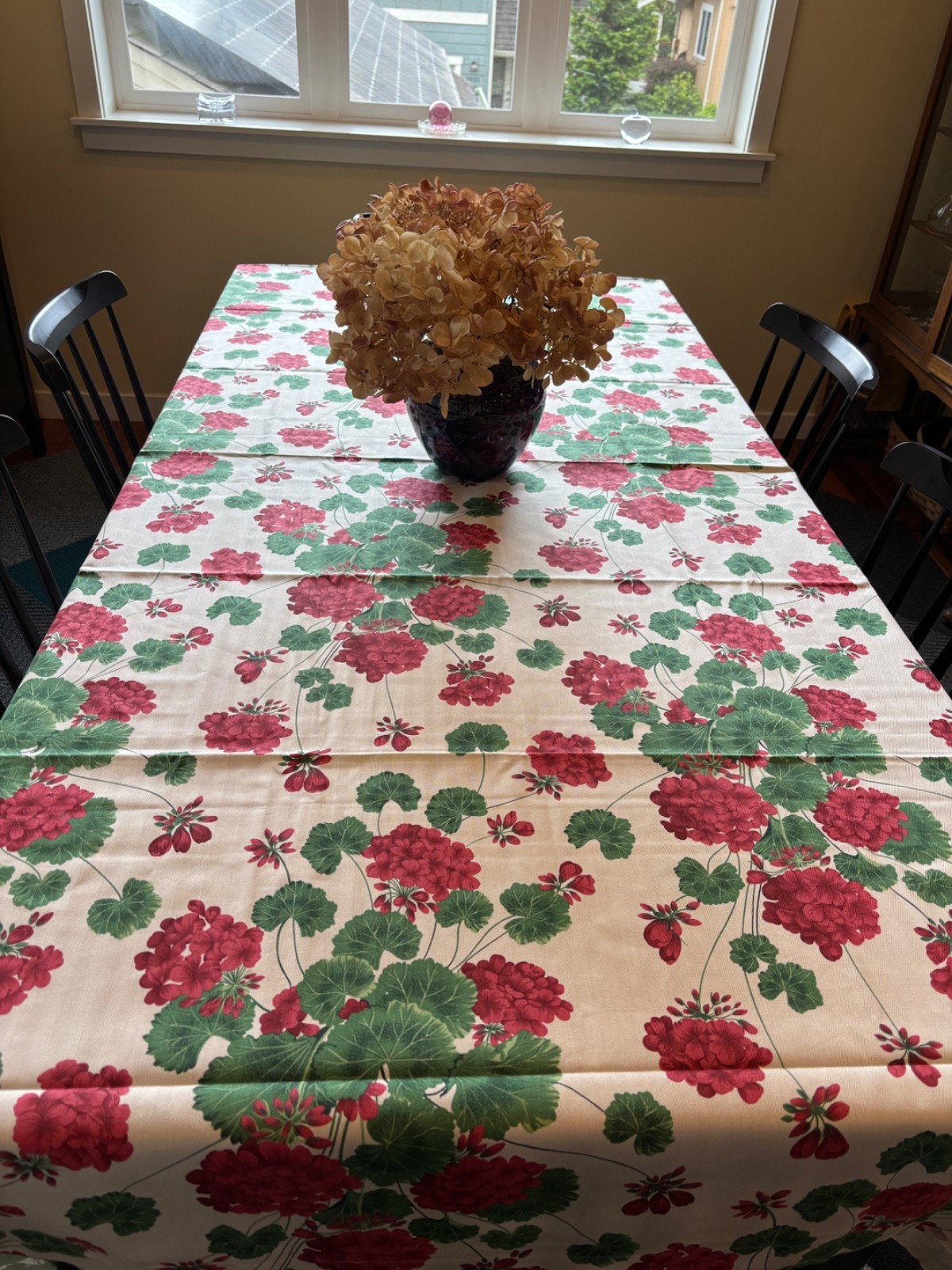 Williams Sonoma Tablecloth Geranium Red 68 X 90 100% Cotton Made in Italy gallery