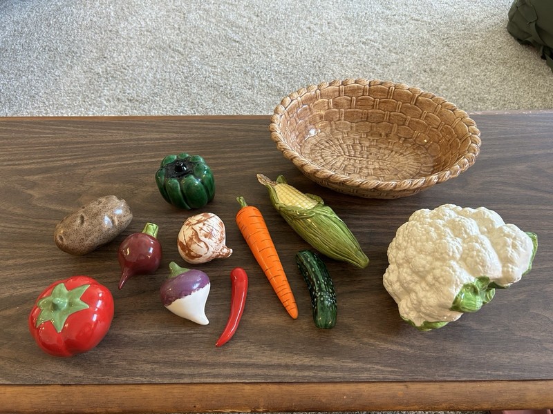 Vintage Hand Painted Ceramic Vegetable Basket 12pc Set MINT - Hobbyist Signed ER gallery