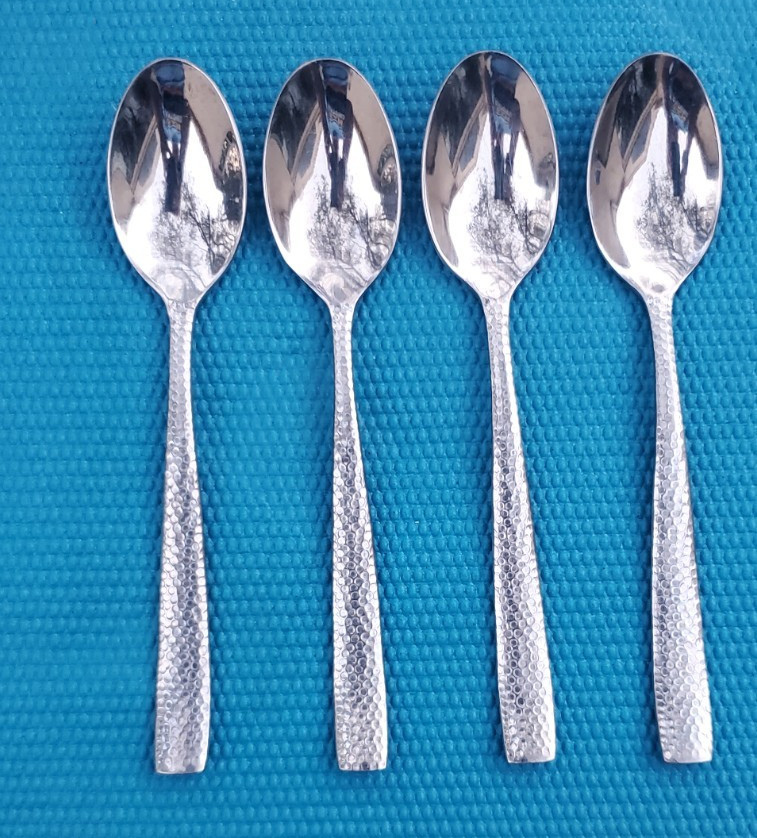 4- TOWLE Texture Hammered Living Collection PLACE/SOUP SPOONS 7 7/8" gallery