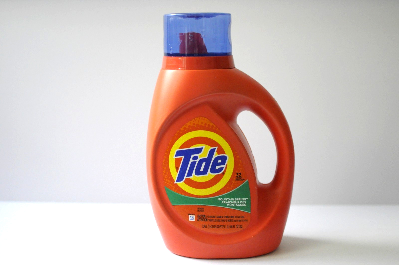 Tide Liquid Laundry Detergent Mountain Spring 32 loads 46 fl oz New gallery